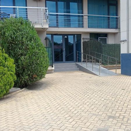 Modern 2 Bedroom Apartment In Top Location In Sunny Beach Just 150 Meters From Casino Platinum Buitenkant foto