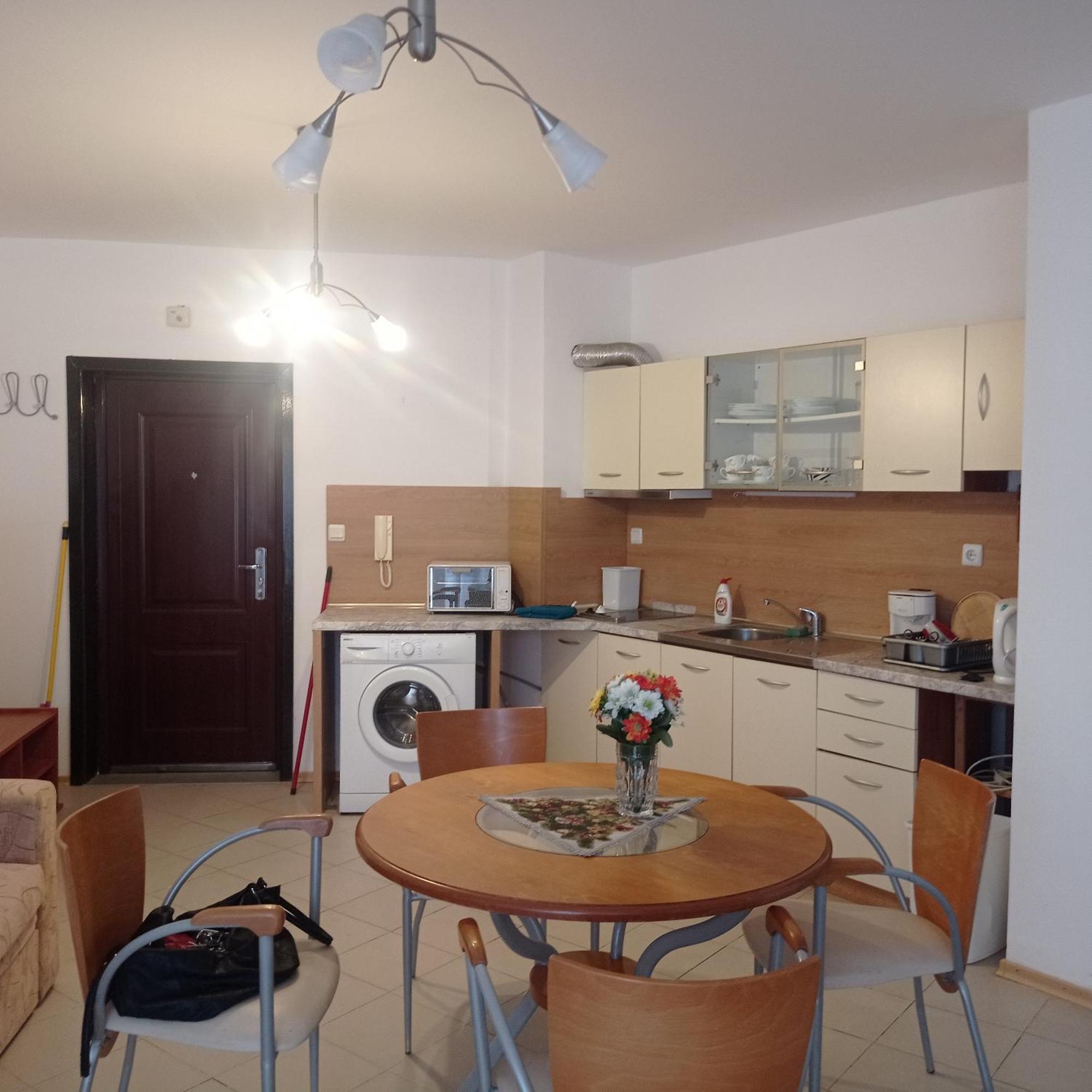 Modern 2 Bedroom Apartment In Top Location In Sunny Beach Just 150 Meters From Casino Platinum Buitenkant foto