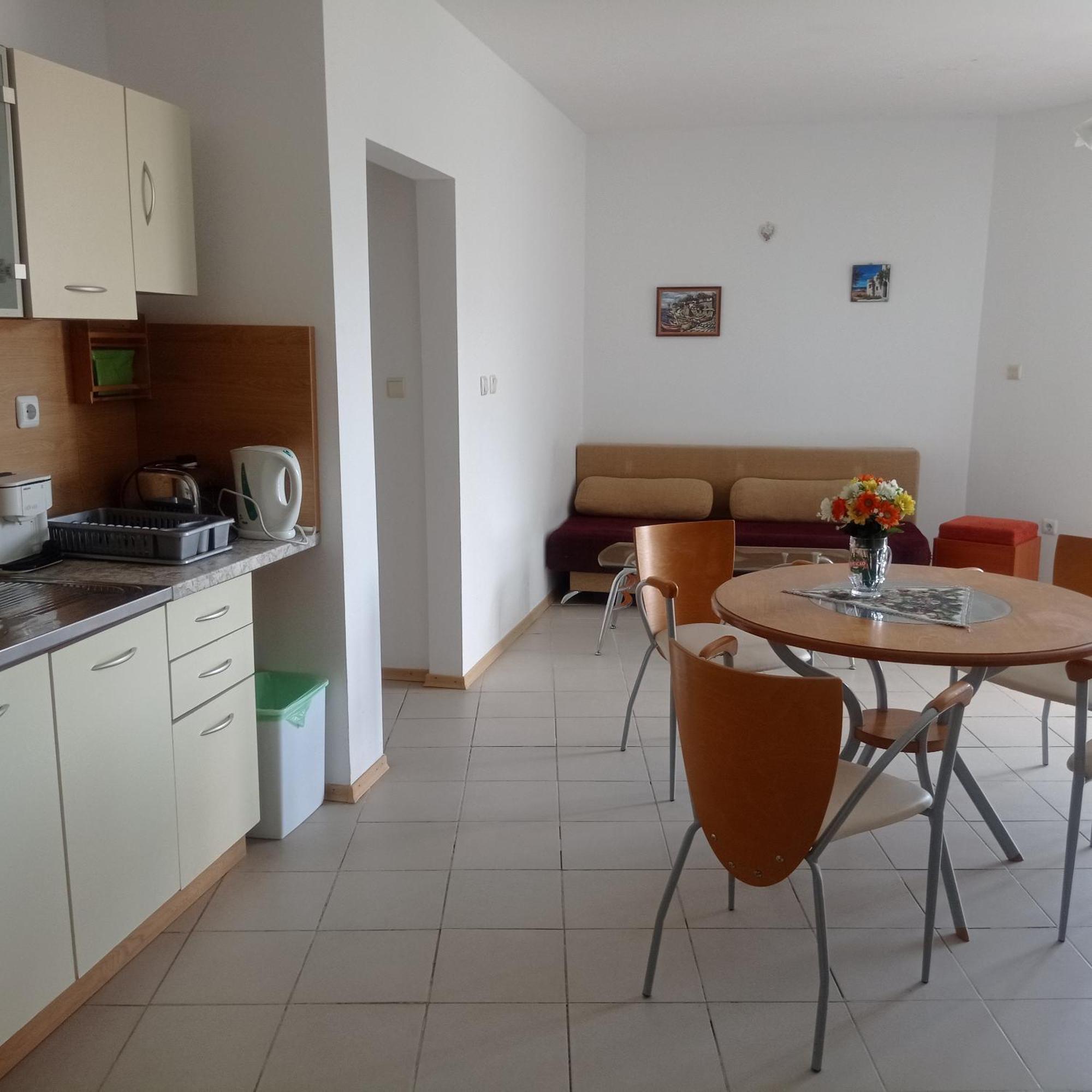 Modern 2 Bedroom Apartment In Top Location In Sunny Beach Just 150 Meters From Casino Platinum Buitenkant foto